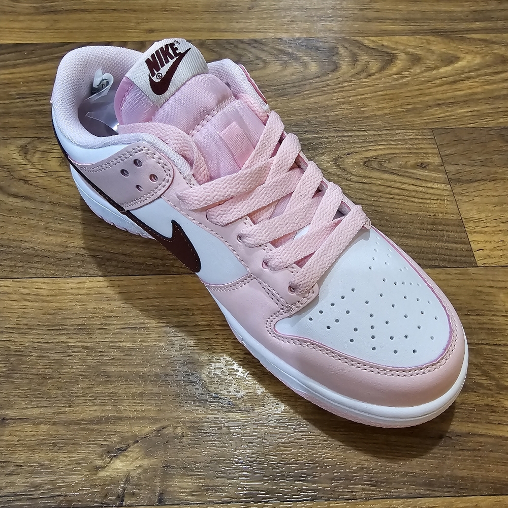 Dunk Low GS 'Pink Foam' - Picture 2 of 8